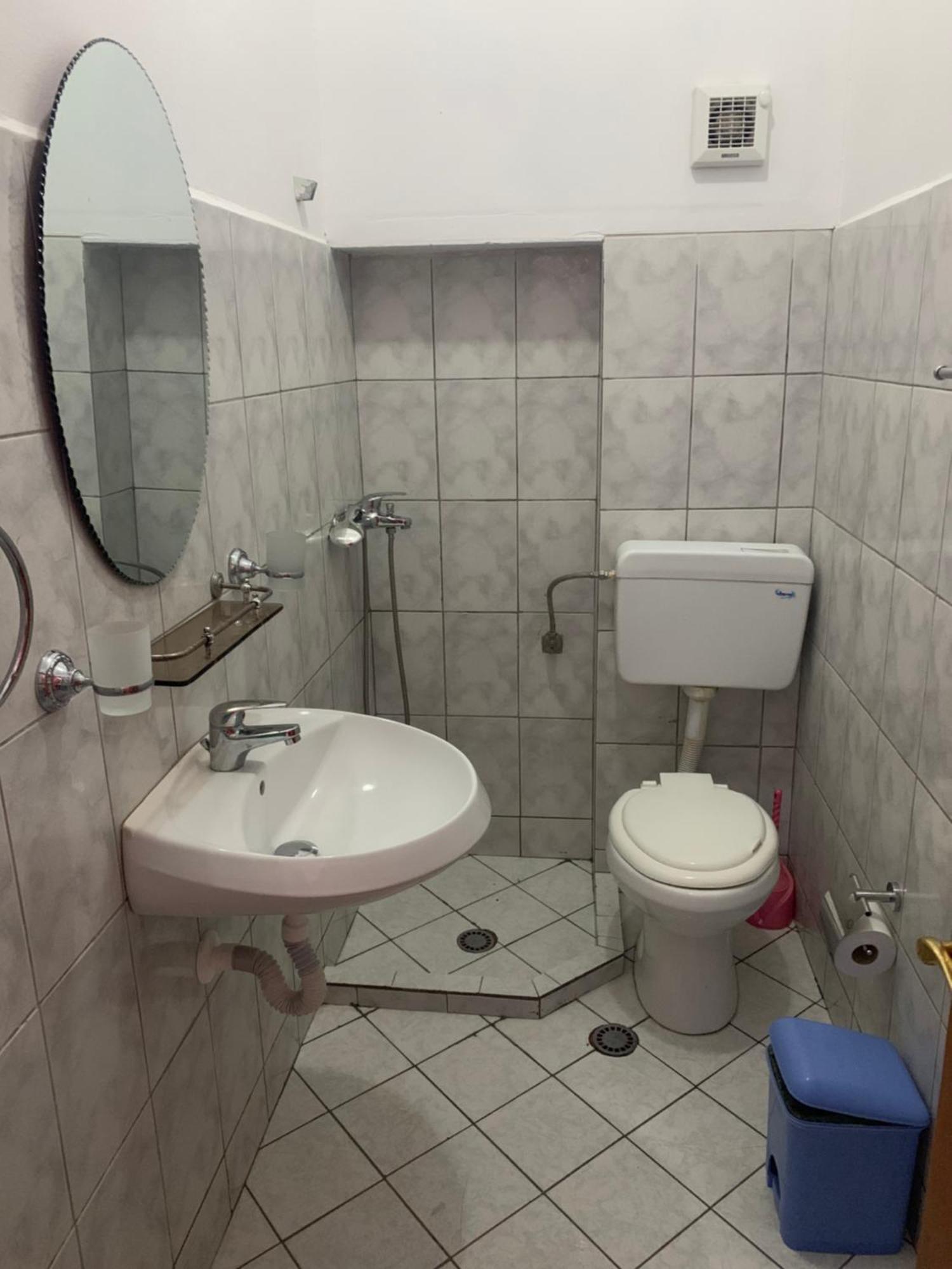 Guest - Sea Breeze Apartments Саранда Екстер'єр фото