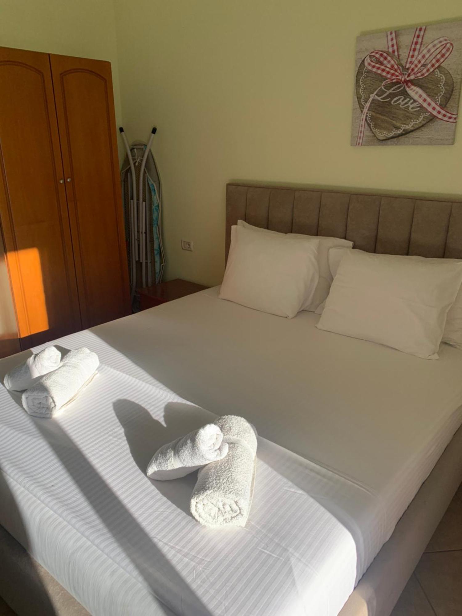 Guest - Sea Breeze Apartments Саранда Екстер'єр фото
